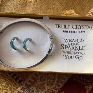 earring and bracelet set
